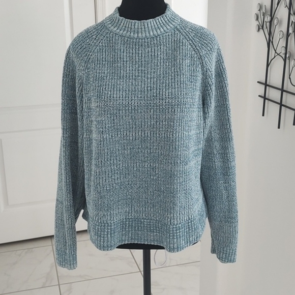 Old Navy Sweaters - Old Navy Teal Knit Crew Neck Sweater
